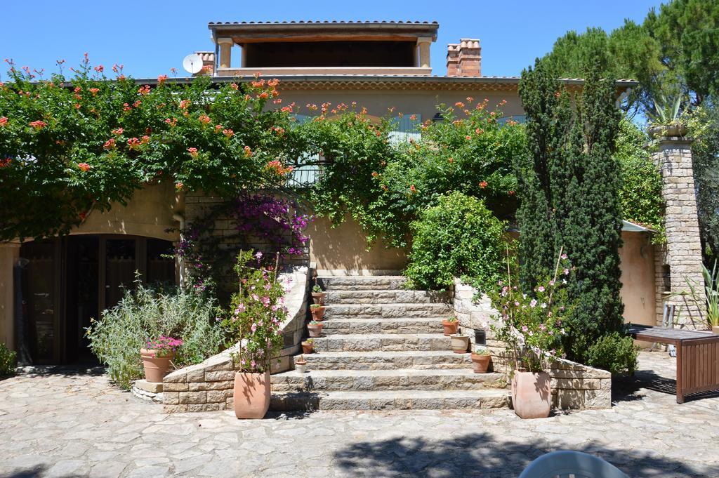 Villa Thebaide Chambres D'Hotes Laudun Exterior photo